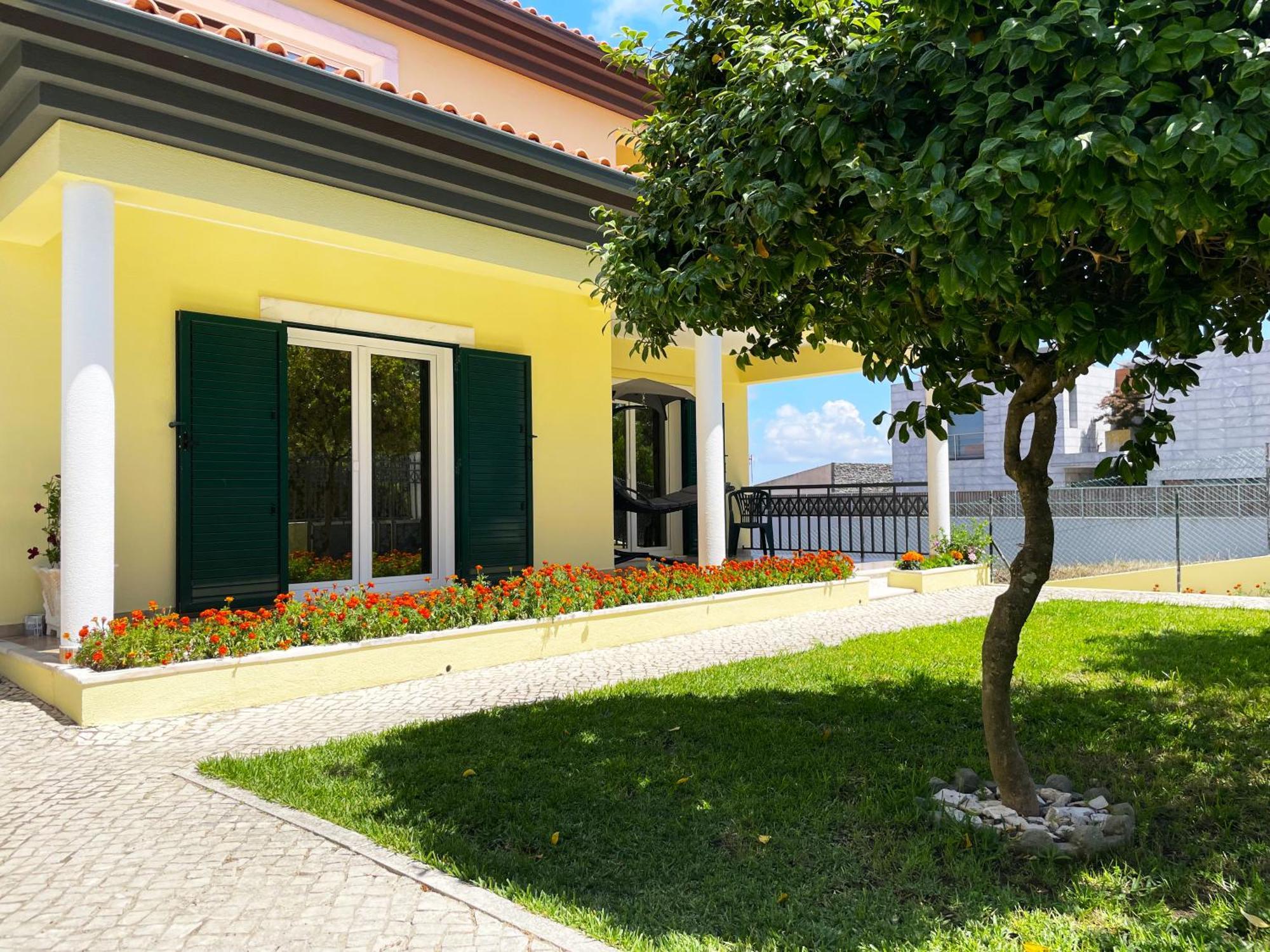 Lolik Villa Sobreda Kültér fotó